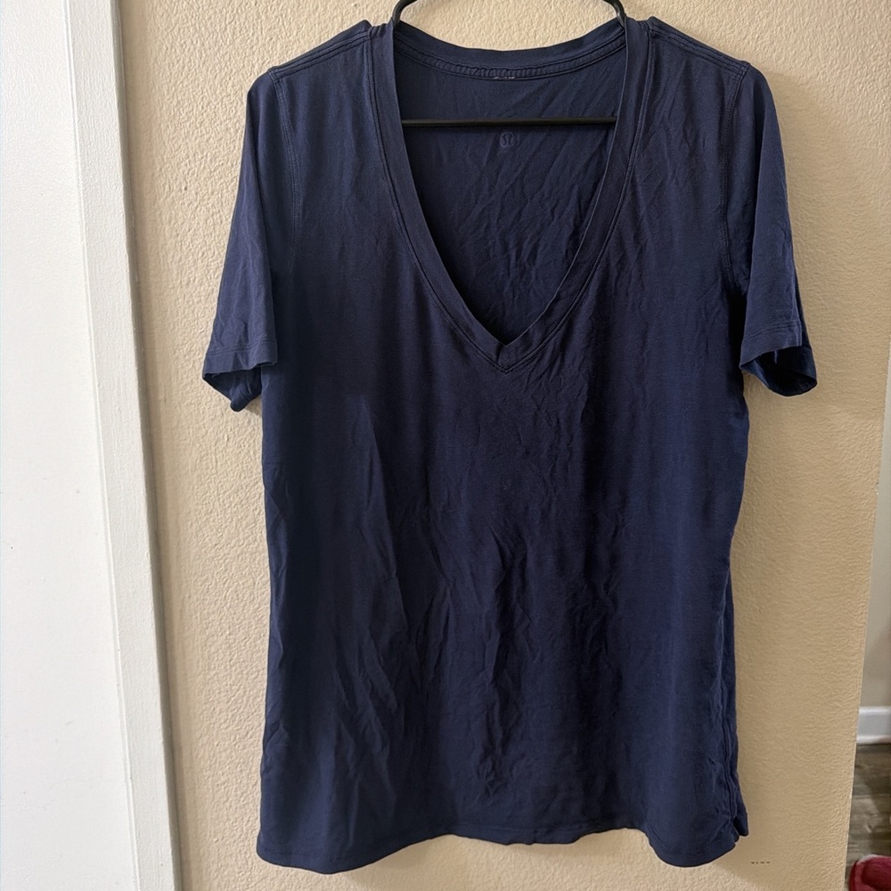 lululemon athletica Navy Short Sleeve V-Neck Tee